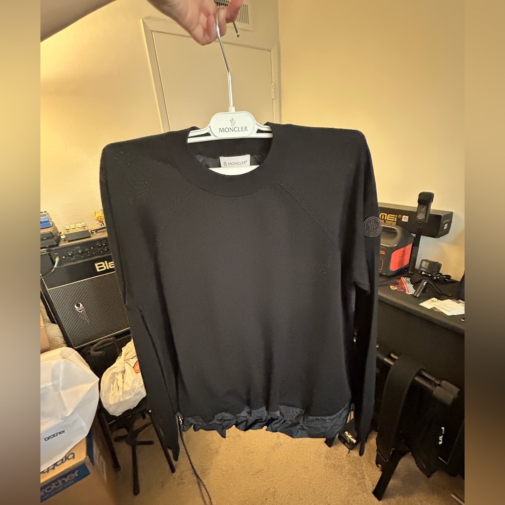 Moncler Classic Black Pullover size small